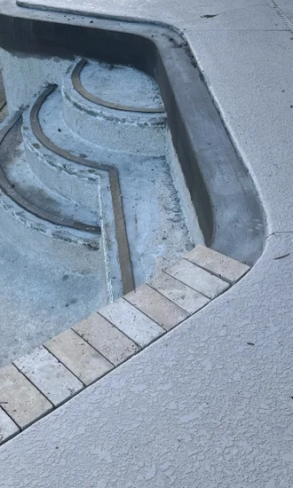 tile and coping troweling and mortaring of pool steps and coping
